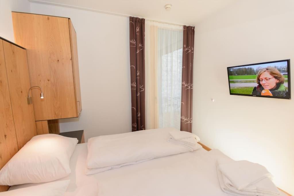 Apartment Am Sonnenhang Top 6 Нойкірхен-ам-Гросфенедігер Екстер'єр фото