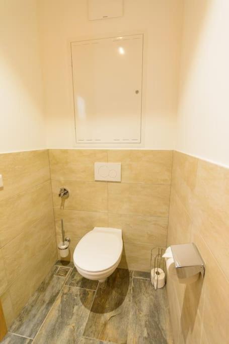 Apartment Am Sonnenhang Top 6 Нойкірхен-ам-Гросфенедігер Екстер'єр фото